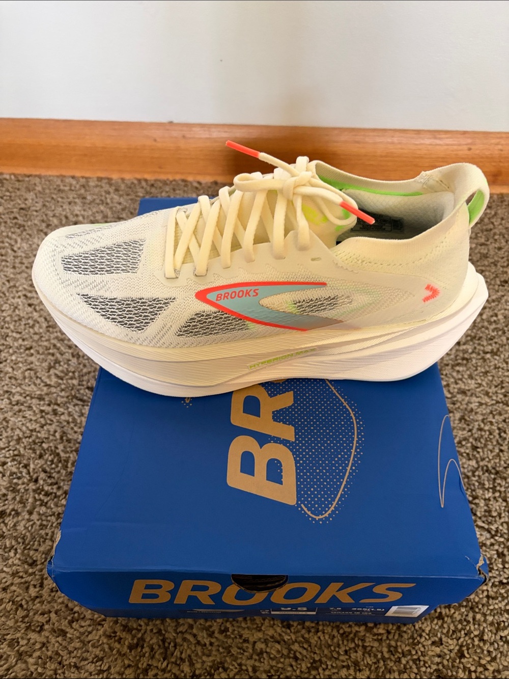Brooks Hyperion Max 3-Women's size 9.5-Coconut-Green Gecko-Pink Clay - Picture 9 of 16